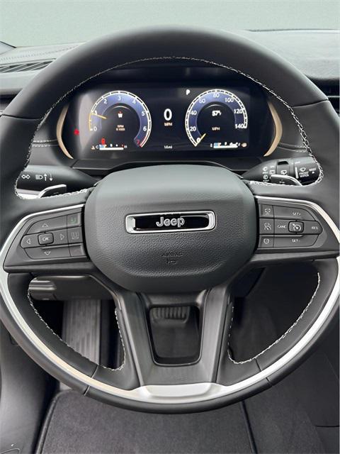 new 2025 Jeep Grand Cherokee car, priced at $38,980