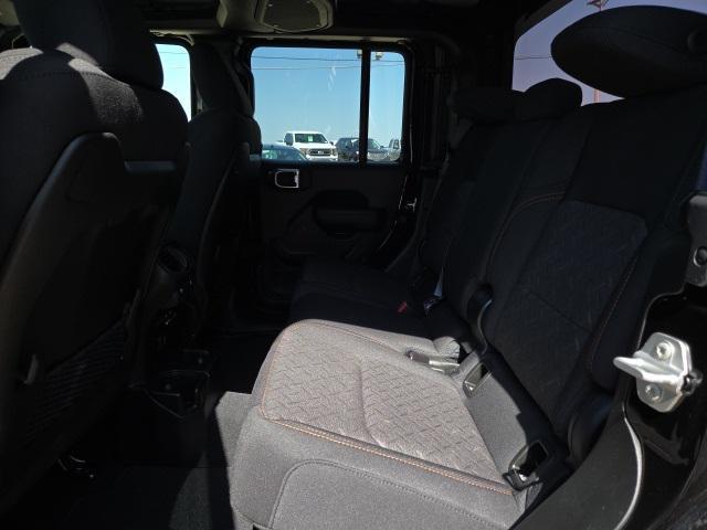 new 2025 Jeep Gladiator car, priced at $43,359