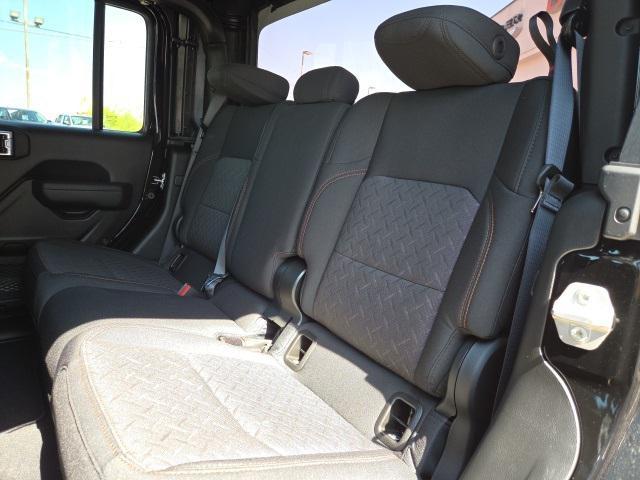 new 2025 Jeep Gladiator car, priced at $43,359