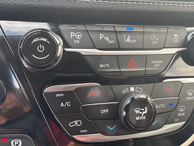 used 2023 Chrysler Pacifica car, priced at $25,080