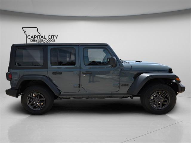 new 2025 Jeep Wrangler car, priced at $39,675