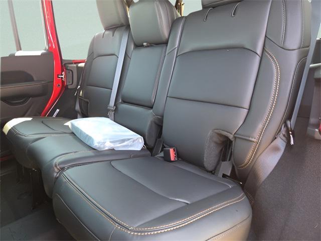 new 2025 Jeep Wrangler car, priced at $49,620