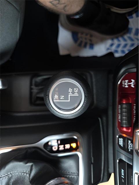 new 2025 Jeep Gladiator car, priced at $47,850