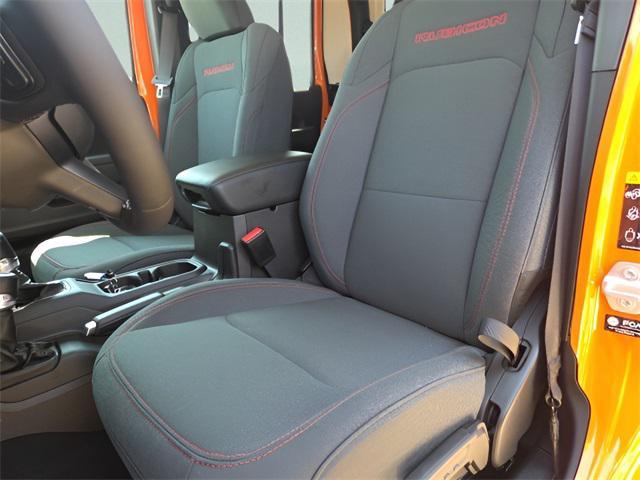 new 2025 Jeep Gladiator car, priced at $47,850