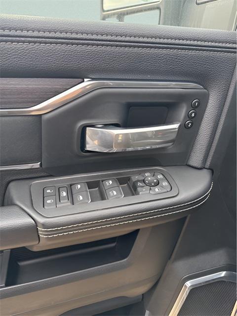 new 2025 Ram 2500 car, priced at $72,300