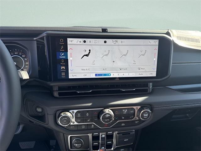 new 2025 Jeep Gladiator car, priced at $42,730