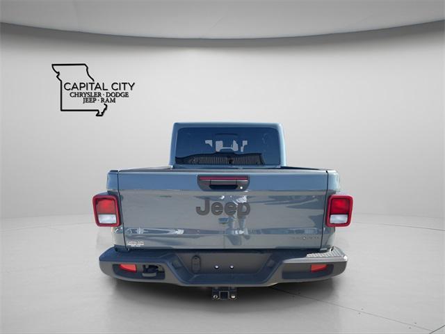 new 2025 Jeep Gladiator car, priced at $42,730