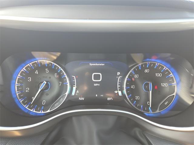 new 2025 Chrysler Pacifica car, priced at $39,220