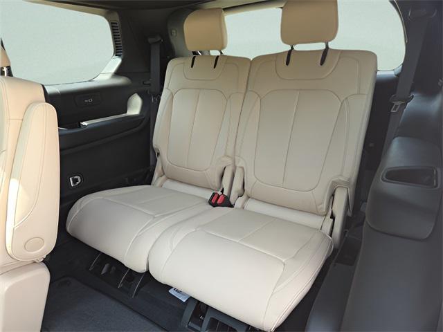 new 2025 Jeep Grand Cherokee L car, priced at $54,015