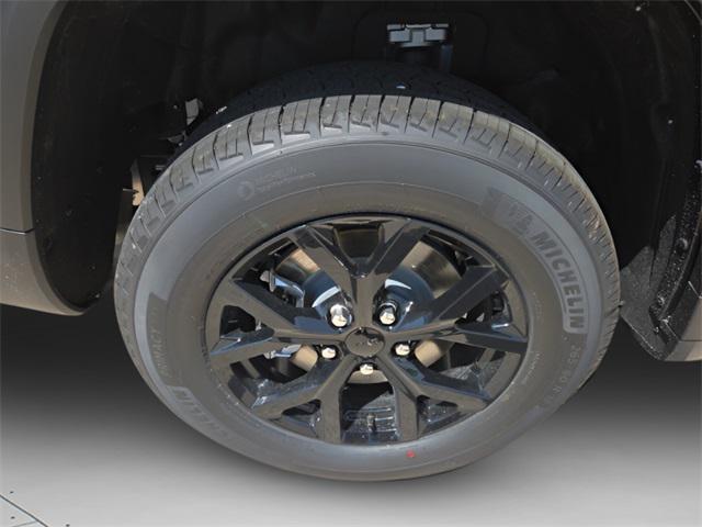 new 2025 Jeep Grand Cherokee L car, priced at $39,730