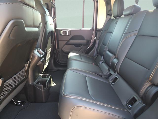 new 2025 Jeep Gladiator car, priced at $41,435