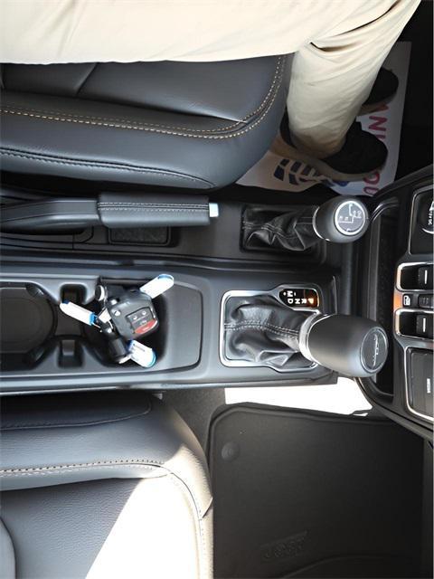 new 2025 Jeep Gladiator car, priced at $41,435