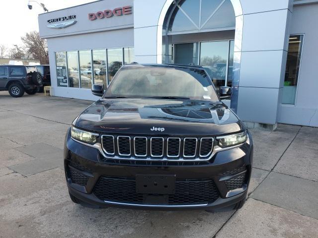 new 2025 Jeep Grand Cherokee car, priced at $38,390