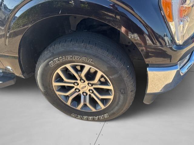 used 2021 Ford F-150 car, priced at $29,820