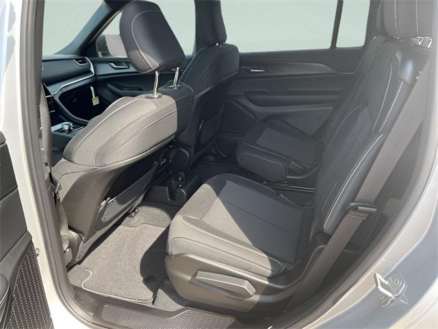 new 2025 Jeep Grand Cherokee L car, priced at $36,625