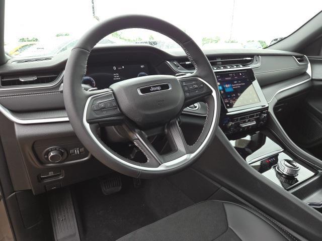 new 2025 Jeep Grand Cherokee L car, priced at $41,230