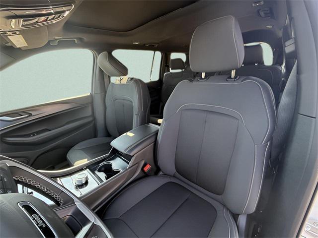 new 2025 Jeep Grand Cherokee L car, priced at $33,955