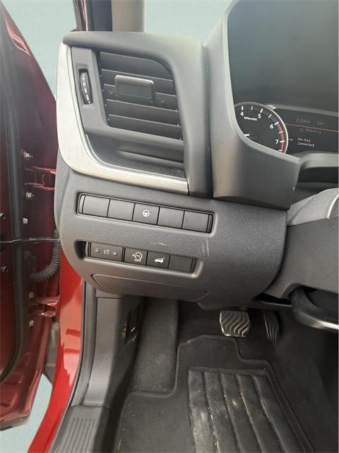 used 2024 Nissan Rogue car, priced at $22,452