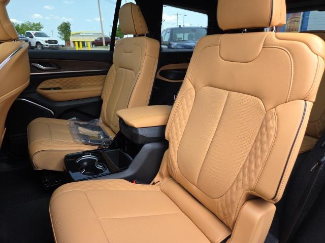 new 2025 Jeep Grand Cherokee L car, priced at $55,575