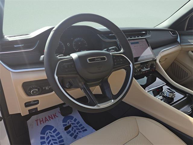 new 2025 Jeep Grand Cherokee car, priced at $46,815