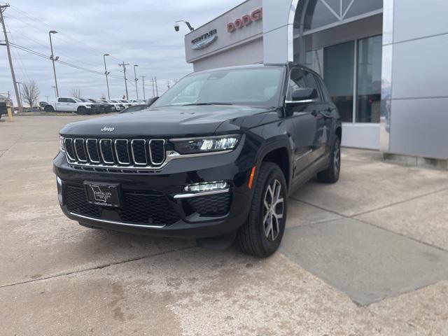 new 2024 Jeep Grand Cherokee car, priced at $38,235