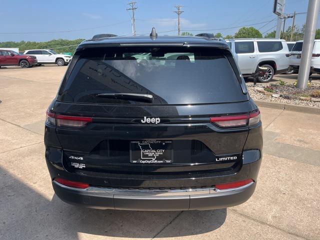 new 2024 Jeep Grand Cherokee car, priced at $44,235