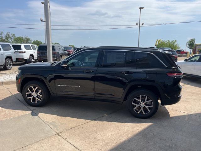 new 2024 Jeep Grand Cherokee car, priced at $44,235