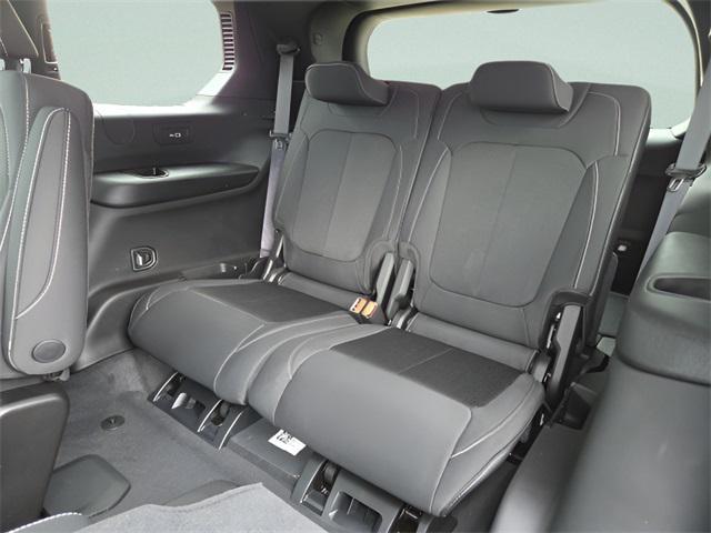 new 2025 Jeep Grand Cherokee L car, priced at $39,420