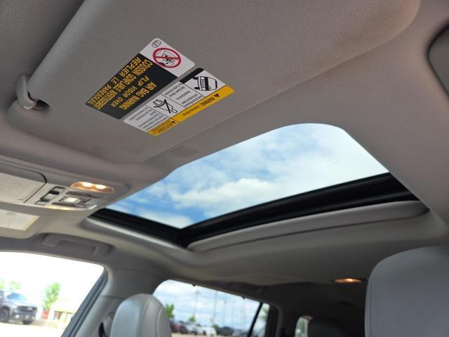 used 2022 Toyota Highlander car, priced at $32,000
