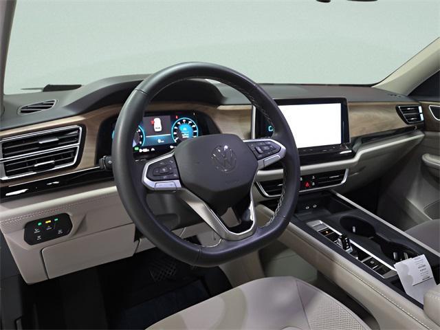 used 2024 Volkswagen Atlas car, priced at $32,907