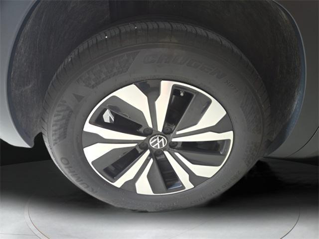 used 2024 Volkswagen Atlas car, priced at $32,907