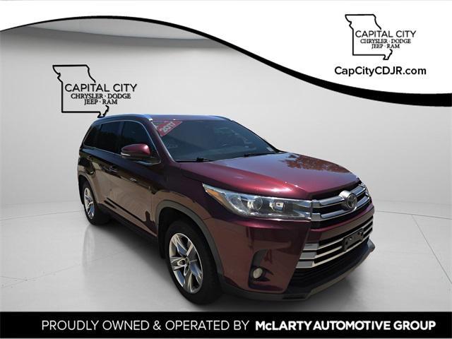 used 2017 Toyota Highlander car, priced at $17,381