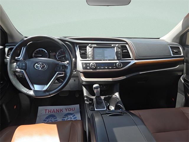 used 2017 Toyota Highlander car, priced at $17,381