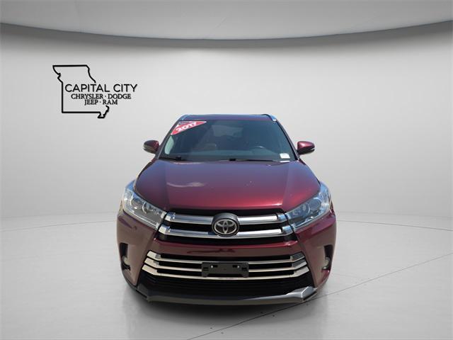 used 2017 Toyota Highlander car, priced at $17,381