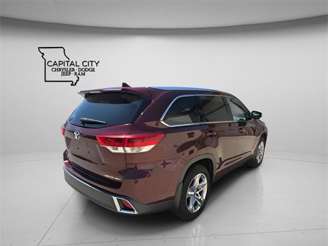 used 2017 Toyota Highlander car, priced at $17,381