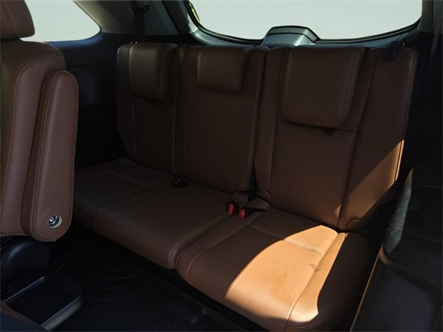used 2017 Toyota Highlander car, priced at $17,381