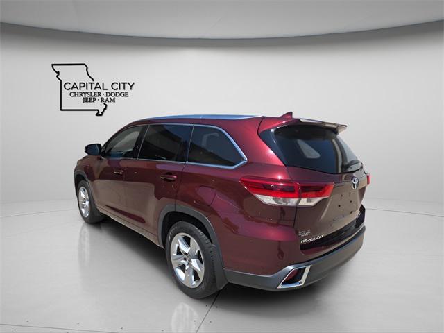 used 2017 Toyota Highlander car, priced at $17,381