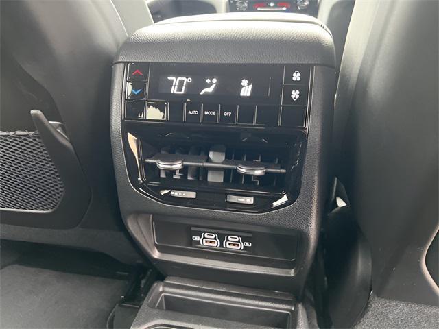 used 2025 Jeep Grand Cherokee L car, priced at $34,400