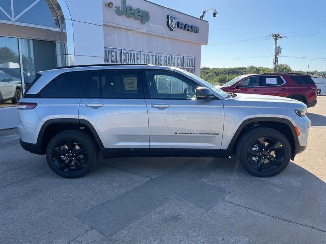 new 2025 Jeep Grand Cherokee car, priced at $50,955