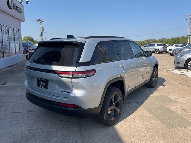 new 2025 Jeep Grand Cherokee car, priced at $44,015