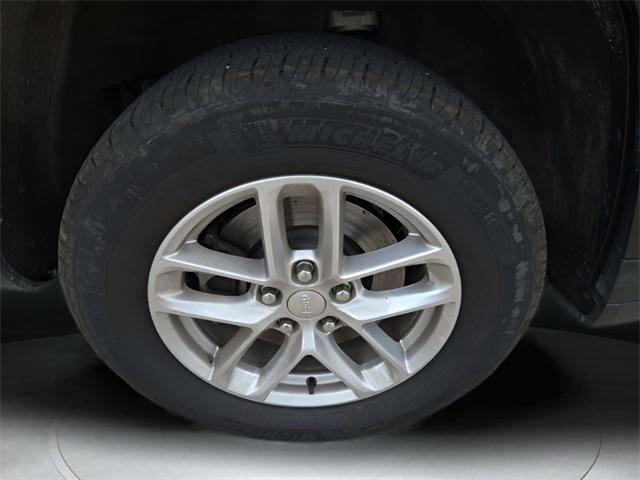 used 2024 Jeep Grand Cherokee L car, priced at $31,188