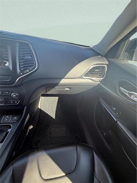 used 2020 Jeep Cherokee car, priced at $16,741