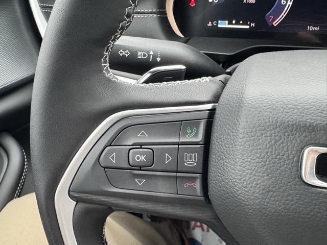 new 2025 Jeep Grand Cherokee car, priced at $33,840