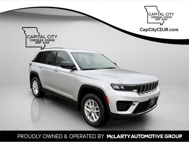 new 2025 Jeep Grand Cherokee car, priced at $33,840