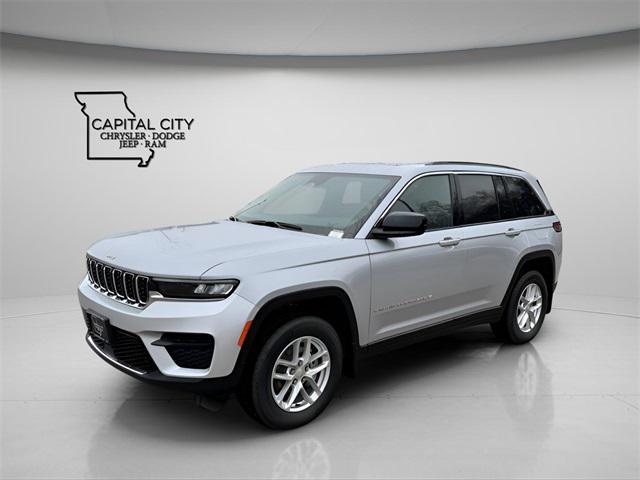 new 2025 Jeep Grand Cherokee car, priced at $33,840