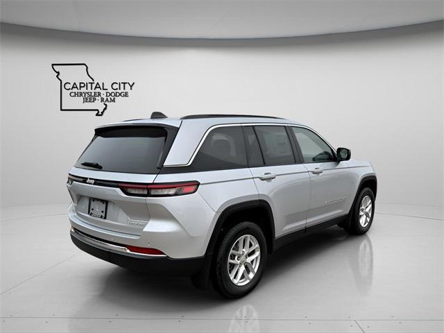 new 2025 Jeep Grand Cherokee car, priced at $33,840