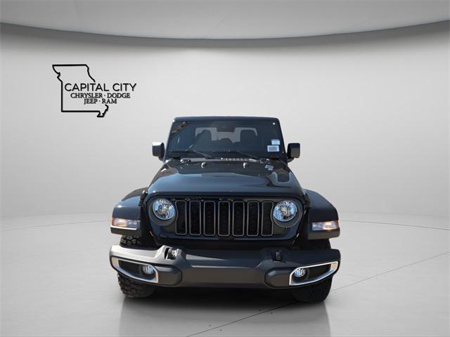 new 2025 Jeep Gladiator car, priced at $41,435