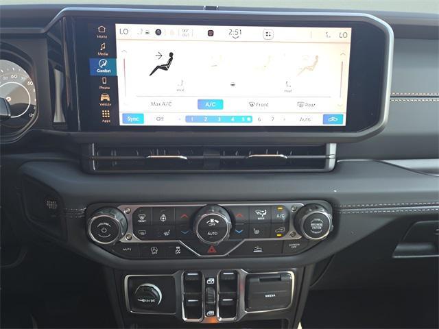 new 2025 Jeep Gladiator car, priced at $41,435