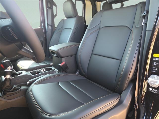new 2025 Jeep Gladiator car, priced at $41,435
