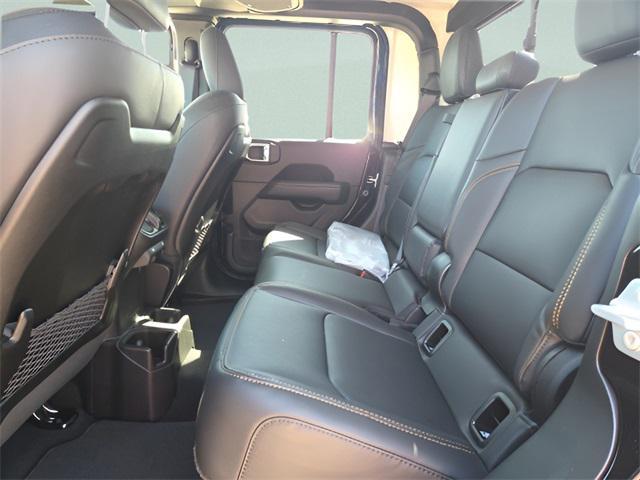 new 2025 Jeep Gladiator car, priced at $41,435